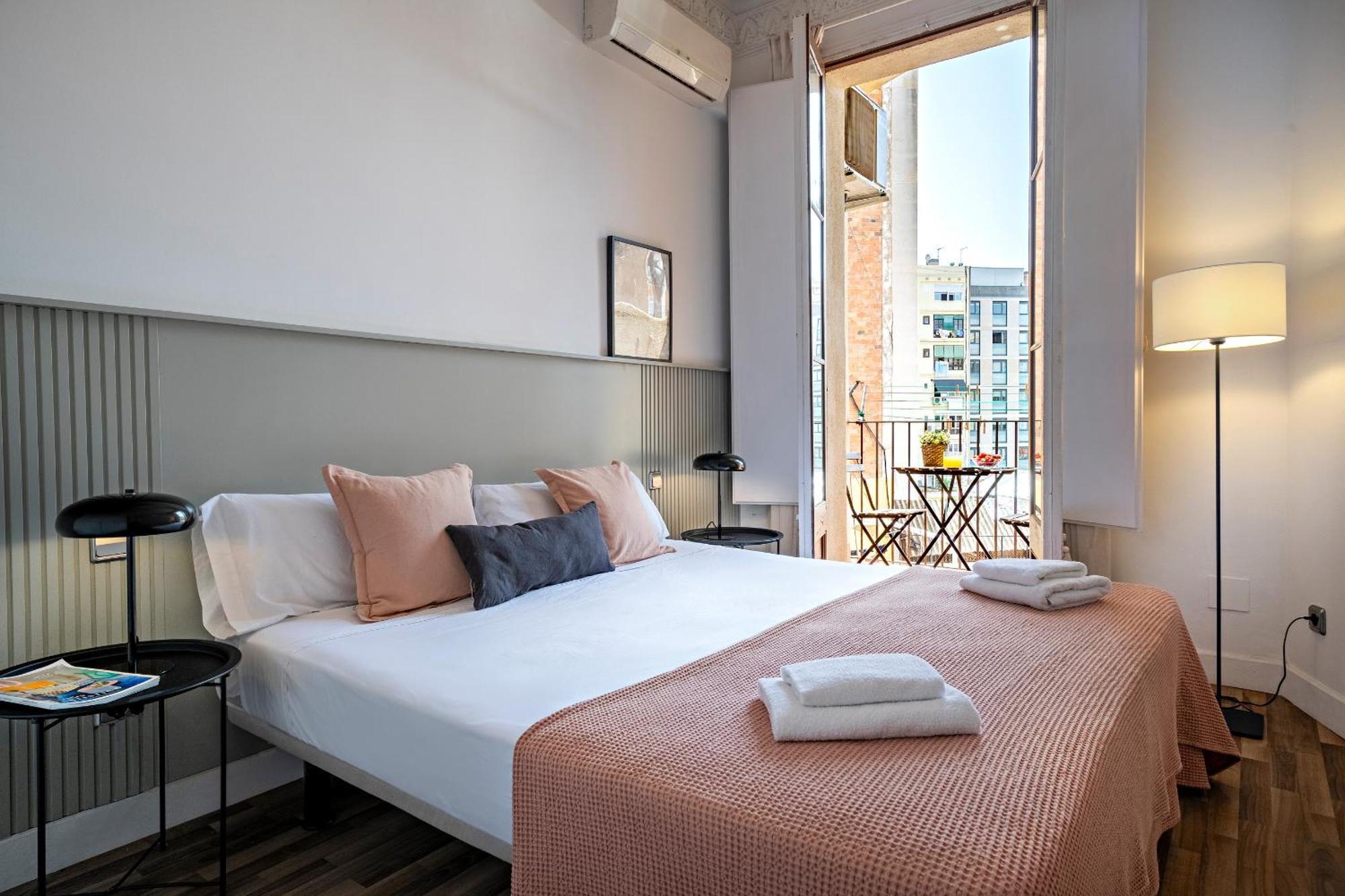 Habitat Apartments Eixample Balconies. Barcelona Bagian luar foto